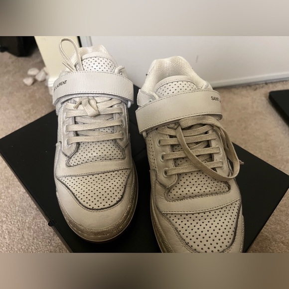 Saint Laurent SL24 Low Top Age White Sneakers - Picture 2 of 5